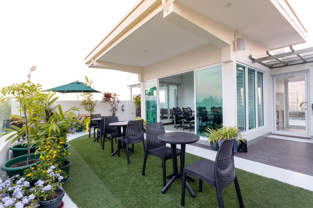 H Hotels - Metro North Uno Cidade Quezon Exterior foto