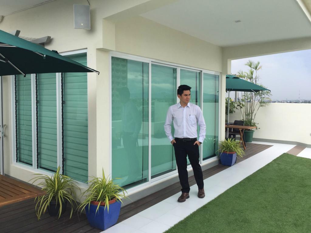H Hotels - Metro North Uno Cidade Quezon Exterior foto